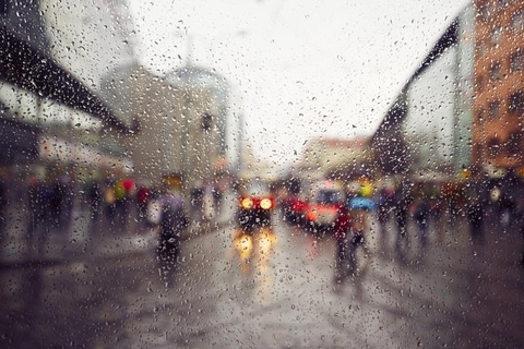 我為什么會喜歡上最討厭的下雨天